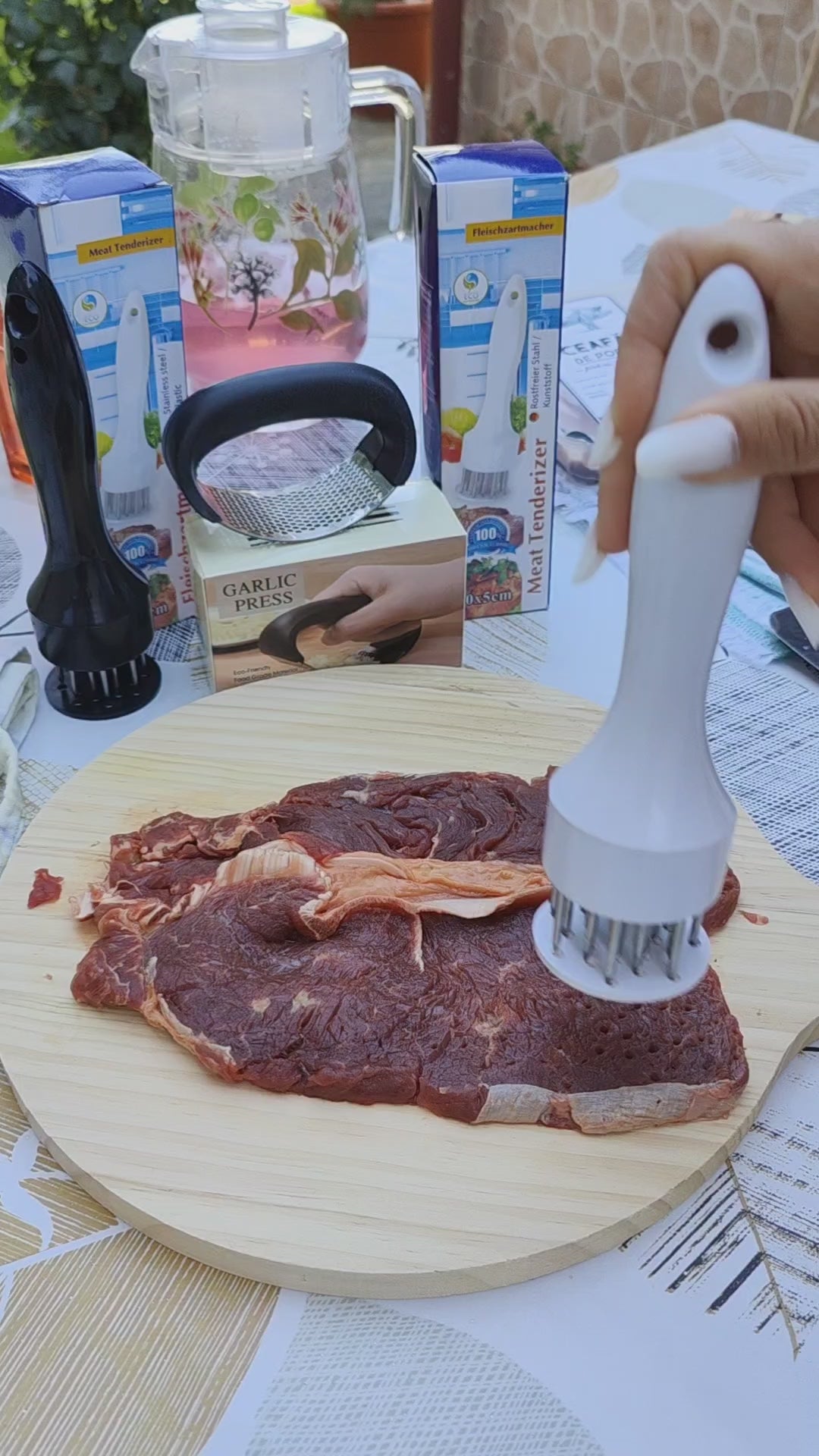 Încarcă clipul video: 